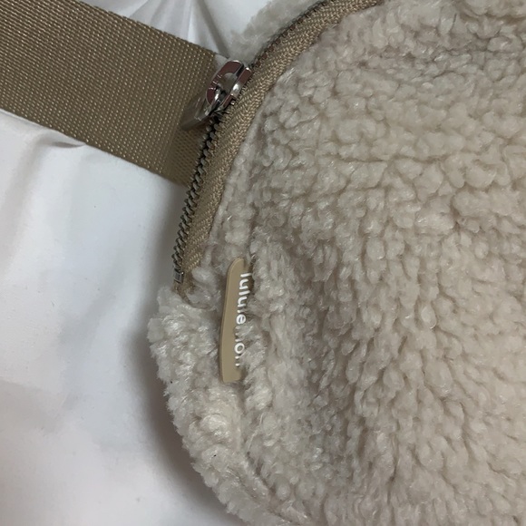 Everywhere belt bag fleece - Picture 3 of 4